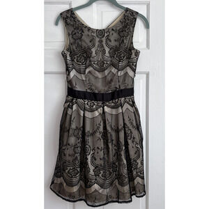 London Dress Company LBD Special Occasion Classic Timeless Black Lace | 4